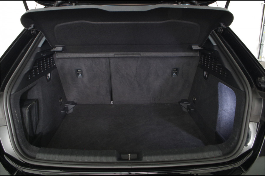 Audi A3 Sportback 30 TFSI Pro Line > Donkere Hemel/18inch/getint glas/stoelverwarming...