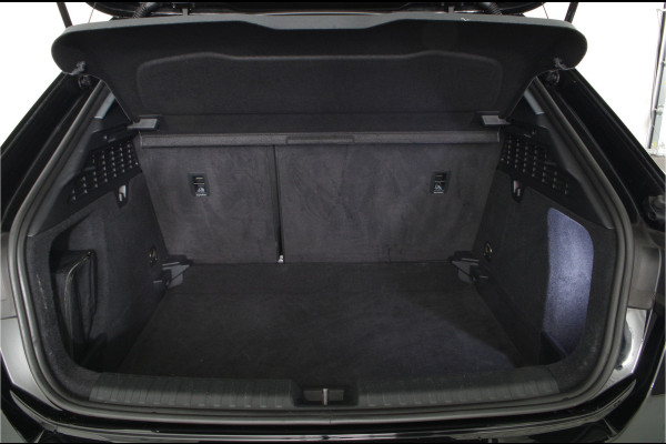 Audi A3 Sportback 30 TFSI Pro Line > Donkere Hemel/18inch/getint glas/stoelverwarming...