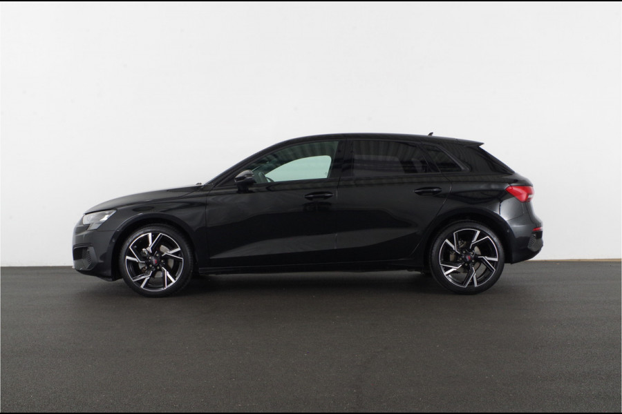 Audi A3 Sportback 30 TFSI Pro Line > Donkere Hemel/18inch/getint glas/stoelverwarming...