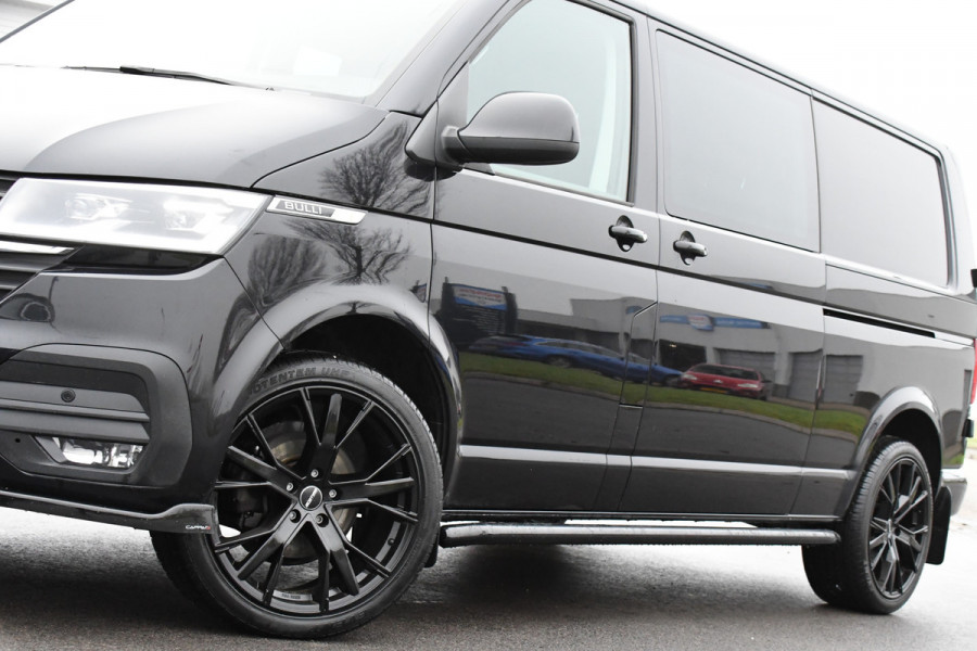 Volkswagen Transporter 2.0 TDI L2H1 32 DC Bulli Black Edition Virtual, Adaptieve Cruise, LED, Camera, Carplay, Automaat, 150PK, Multimedia, UNIEK!