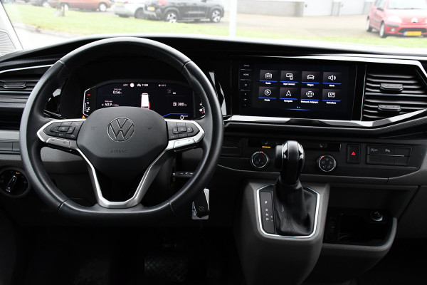 Volkswagen Transporter 2.0 TDI L2H1 32 DC Bulli Black Edition Virtual, Adaptieve Cruise, LED, Camera, Carplay, Automaat, 150PK, Multimedia, UNIEK!