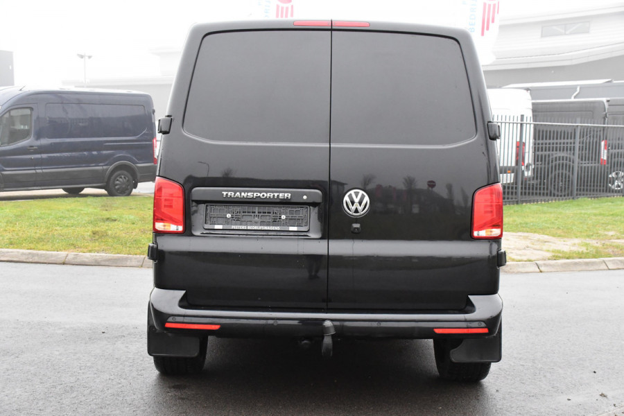 Volkswagen Transporter 2.0 TDI L2H1 32 DC Bulli Black Edition Virtual, Adaptieve Cruise, LED, Camera, Carplay, Automaat, 150PK, Multimedia, UNIEK!