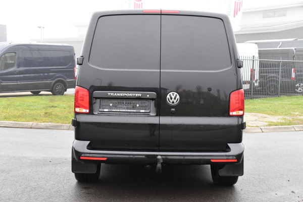 Volkswagen Transporter 2.0 TDI L2H1 32 DC Bulli Black Edition Virtual, Adaptieve Cruise, LED, Camera, Carplay, Automaat, 150PK, Multimedia, UNIEK!