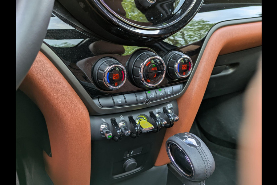 MINI Countryman Cooper S E ALL4 Northwood|Panodak|Keyless-Entry|Head-Up|Sportstoel/Chester-Leder|Driving-Assistant|Sage Green