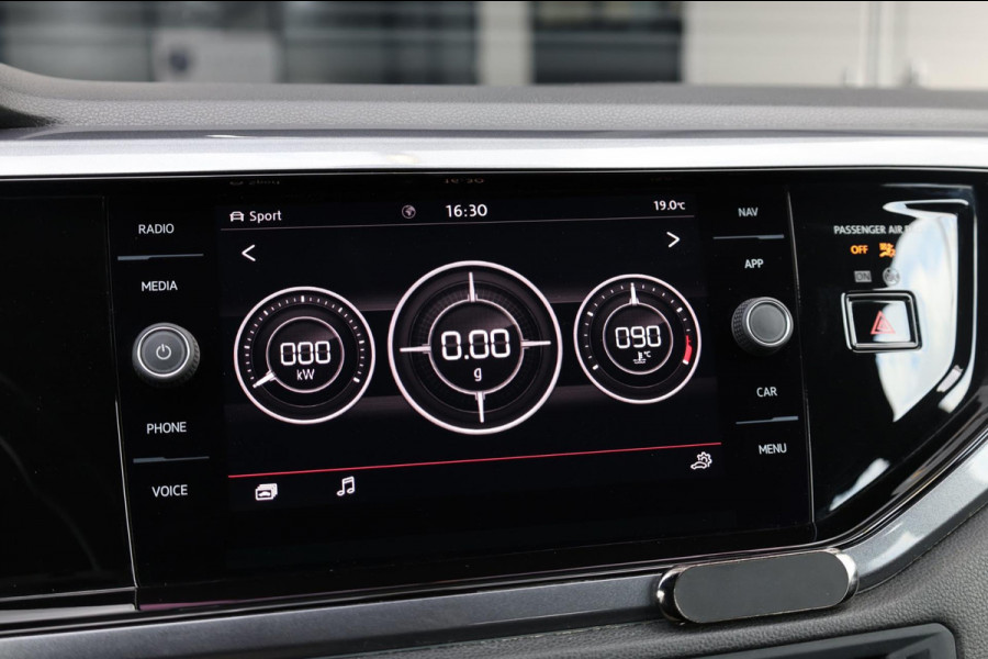 Volkswagen Polo 2.0 TSI GTI 200+PK LED/VIRTUAL/PANO/S.VERWARMING/18" LMV/PDC/CRUISE/ECC/12 MDN GARANTIE!