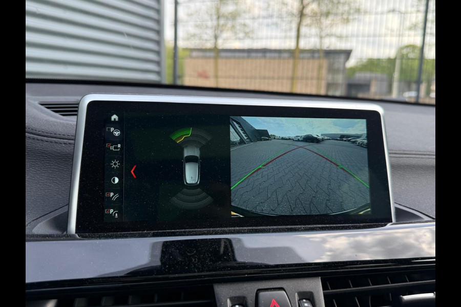 BMW X2 sDrive20i M Sport | Panodak | Adaptive Cruise | Trekhaak Afneembaar | Head-up Display | Carplay | LED | Camera | Lederen Sportstoelen & Memory |