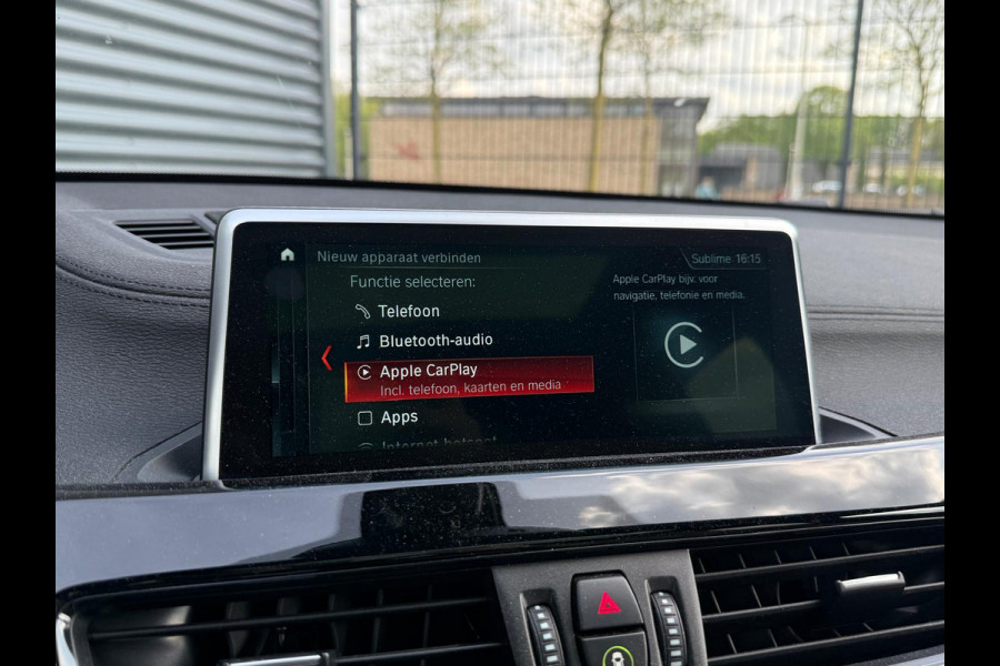 BMW X2 sDrive20i M Sport | Panodak | Adaptive Cruise | Trekhaak Afneembaar | Head-up Display | Carplay | LED | Camera | Lederen Sportstoelen & Memory |