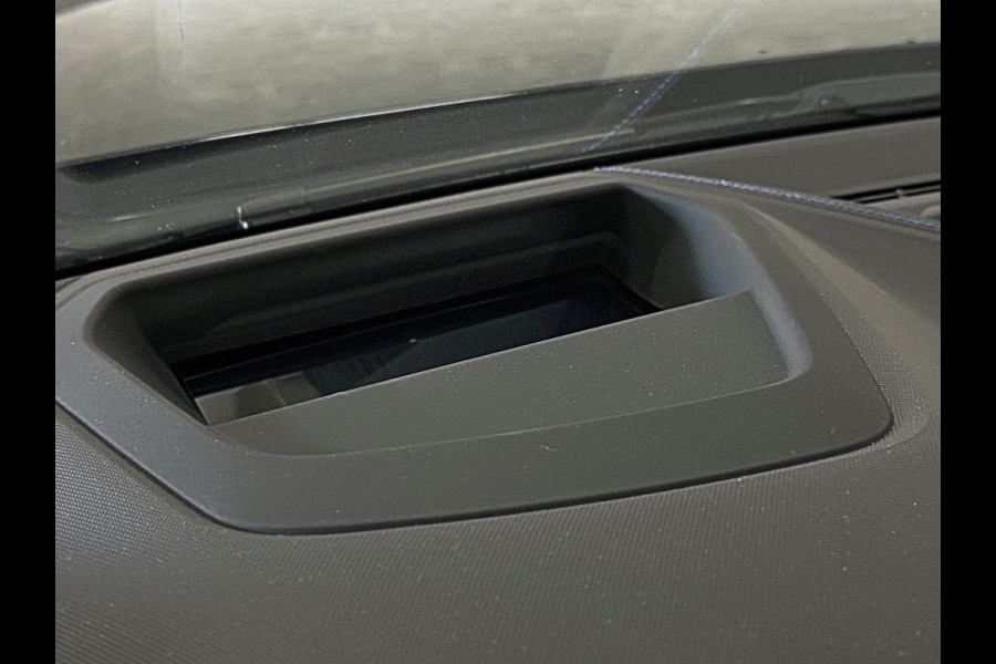 BMW 1-serie M-Sport Plus 50 Jahre | Live Cockpit Pro | Headup | Navi Prof. | Stoelverw. | H-Leder | Camera | Crystal Pook |  Ambiente Led | Carplay | 19" | Lane Assist | Pr. Glas.| Rijklaarprijs Incl. Gr. Onderhoud |10-2021.
