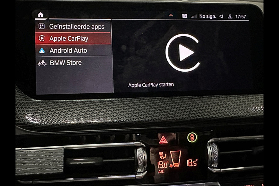 BMW 1-serie M-Sport Plus 50 Jahre | Live Cockpit Pro | Headup | Navi Prof. | Stoelverw. | H-Leder | Camera | Crystal Pook |  Ambiente Led | Carplay | 19" | Lane Assist | Pr. Glas.| Rijklaarprijs Incl. Gr. Onderhoud |10-2021.