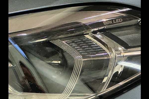 BMW 1-serie M-Sport Plus 50 Jahre | Live Cockpit Pro | Headup | Navi Prof. | Stoelverw. | H-Leder | Camera | Crystal Pook |  Ambiente Led | Carplay | 19" | Lane Assist | Pr. Glas.| Rijklaarprijs Incl. Gr. Onderhoud |10-2021.