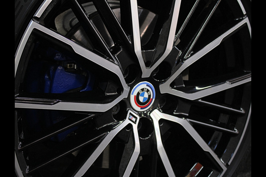 BMW 1-serie M-Sport Plus 50 Jahre | Live Cockpit Pro | Headup | Navi Prof. | Stoelverw. | H-Leder | Camera | Crystal Pook |  Ambiente Led | Carplay | 19" | Lane Assist | Pr. Glas.| Rijklaarprijs Incl. Gr. Onderhoud |10-2021.
