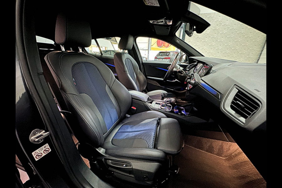 BMW 1-serie M-Sport Plus 50 Jahre | Live Cockpit Pro | Headup | Navi Prof. | Stoelverw. | H-Leder | Camera | Crystal Pook |  Ambiente Led | Carplay | 19" | Lane Assist | Pr. Glas.| Rijklaarprijs Incl. Gr. Onderhoud |10-2021.