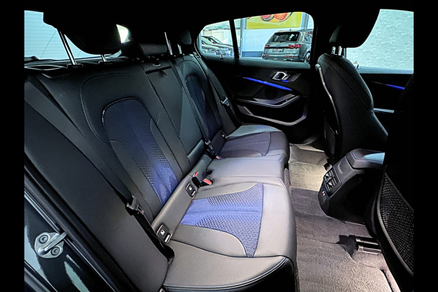 BMW 1-serie M-Sport Plus 50 Jahre | Live Cockpit Pro | Headup | Navi Prof. | Stoelverw. | H-Leder | Camera | Crystal Pook |  Ambiente Led | Carplay | 19" | Lane Assist | Pr. Glas.| Rijklaarprijs Incl. Gr. Onderhoud |10-2021.