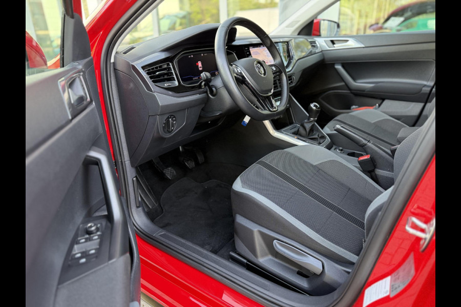 Volkswagen Polo 1.0 TSI Highline R-Line|Virtual|Carplay|Led