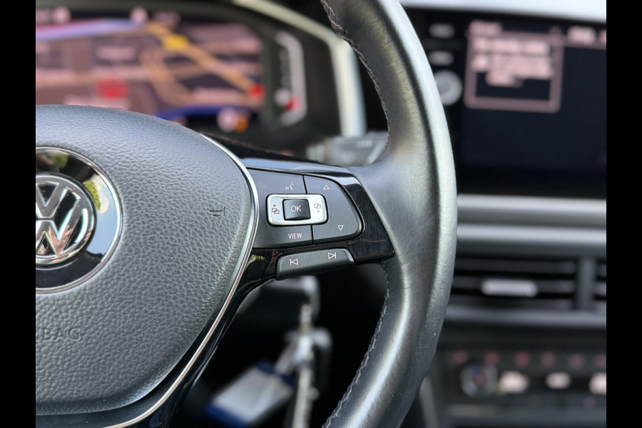 Volkswagen Polo 1.0 TSI Highline R-Line|Virtual|Carplay|Led