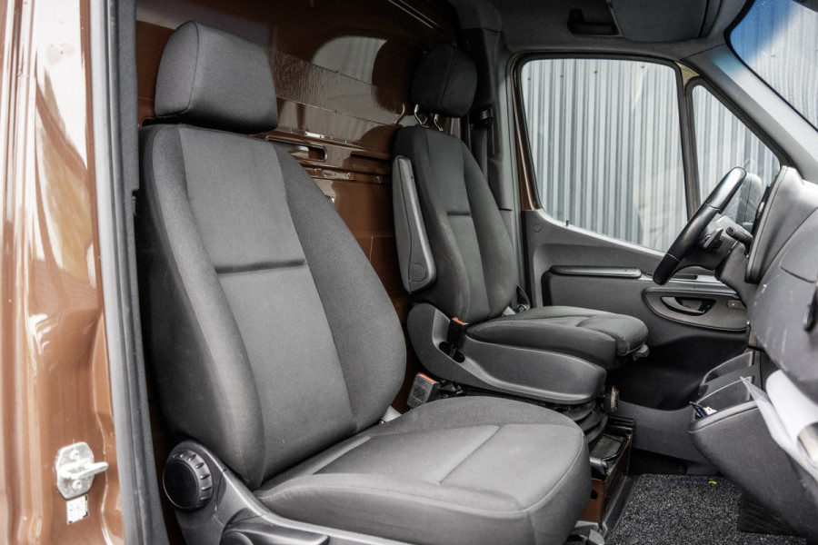 Mercedes-Benz Sprinter 515 CDI | Bakwagen met laadklep | Automaat | Mbux | Carplay | Navigatie | Climate | Cruise | Euro 6