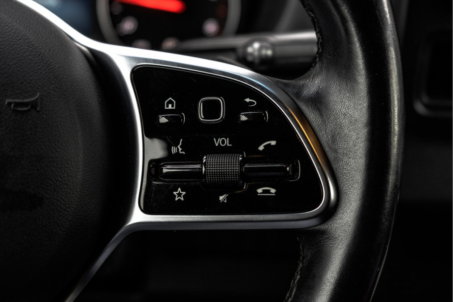 Mercedes-Benz Sprinter 515 CDI | Bakwagen met laadklep | Automaat | Mbux | Carplay | Navigatie | Climate | Cruise | Euro 6