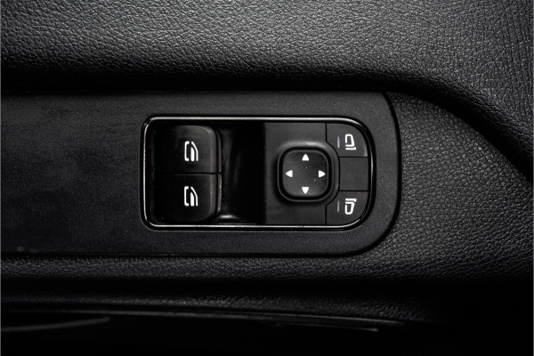 Mercedes-Benz Sprinter 515 CDI | Bakwagen met laadklep | Automaat | Mbux | Carplay | Navigatie | Climate | Cruise | Euro 6