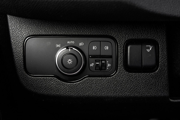 Mercedes-Benz Sprinter 515 CDI | Bakwagen met laadklep | Automaat | Mbux | Carplay | Navigatie | Climate | Cruise | Euro 6