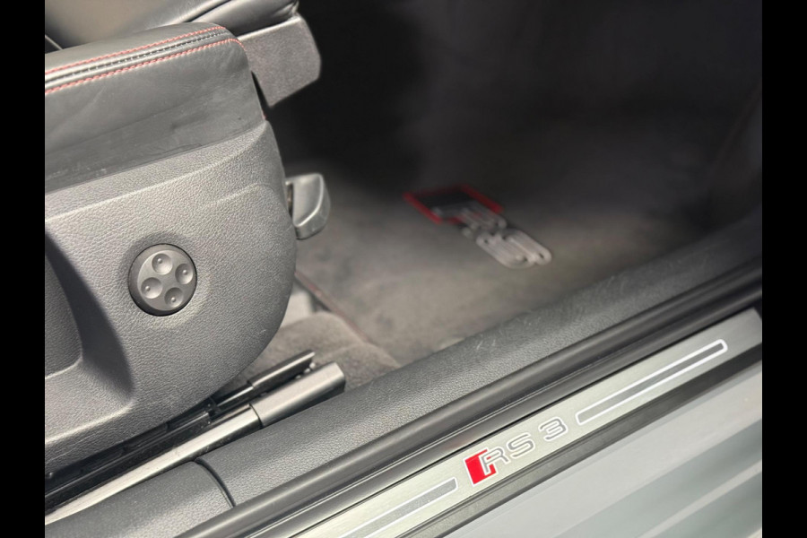 Audi RS3 Sportback 2.5 TFSI RS 3 quattro | Nardo | pano | Keyless | ACC | schaalstoelen | Virtual | B&O