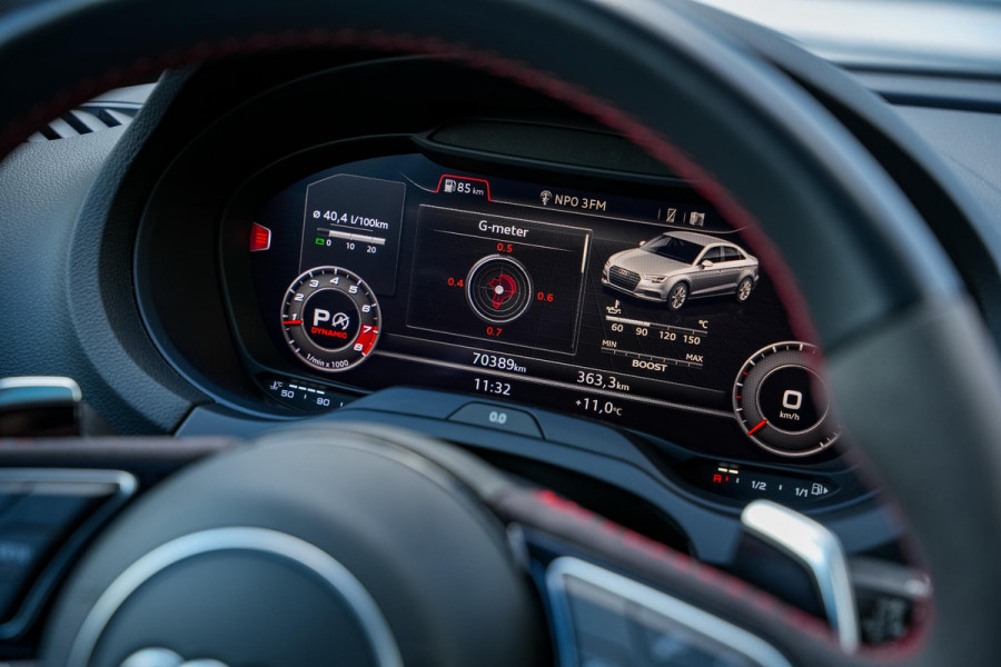 Audi A3 Limousine 2.5 TFSI RS 3 quattro Panodak B&O Virtal Dash Camera Carbon DAB+ Luxe Leder