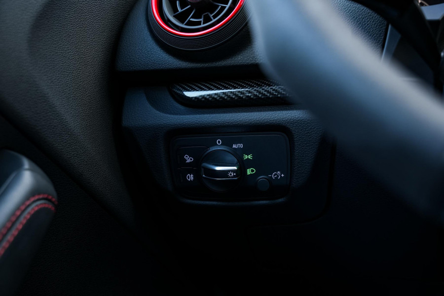 Audi A3 Limousine 2.5 TFSI RS 3 quattro Panodak B&O Virtal Dash Camera Carbon DAB+ Luxe Leder