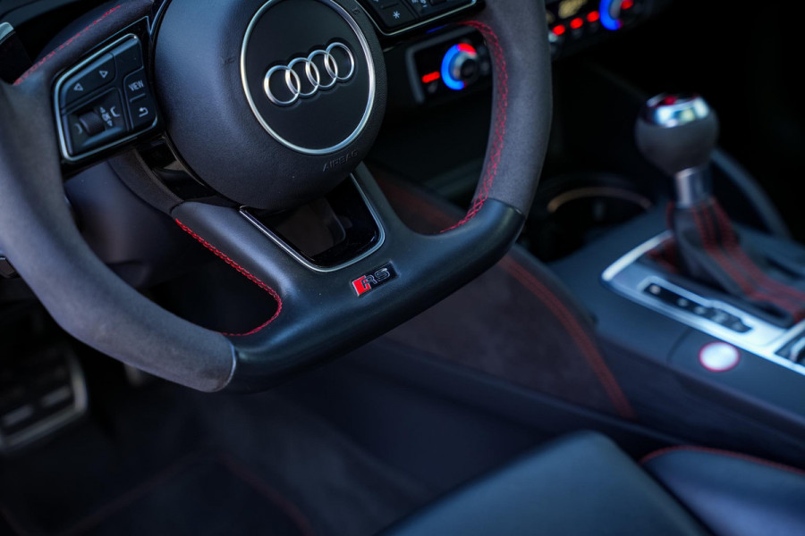 Audi A3 Limousine 2.5 TFSI RS 3 quattro Panodak B&O Virtal Dash Camera Carbon DAB+ Luxe Leder