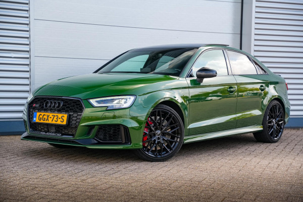 Audi A3 Limousine 2.5 TFSI RS 3 quattro Panodak B&O Virtal Dash Camera Carbon DAB+ Luxe Leder
