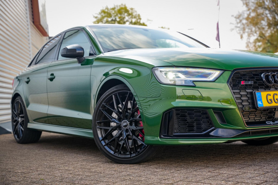 Audi A3 Limousine 2.5 TFSI RS 3 quattro Panodak B&O Virtal Dash Camera Carbon DAB+ Luxe Leder