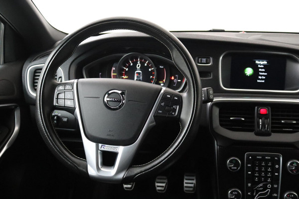 Volvo V40 2.0 T3 Inscription (R-DESIGN, TREKHAAK, STOELVERWARMING, NAVIGATIE, PARKEERSENSOREN, NL-AUTO, GOED ONDERHOUDEN)