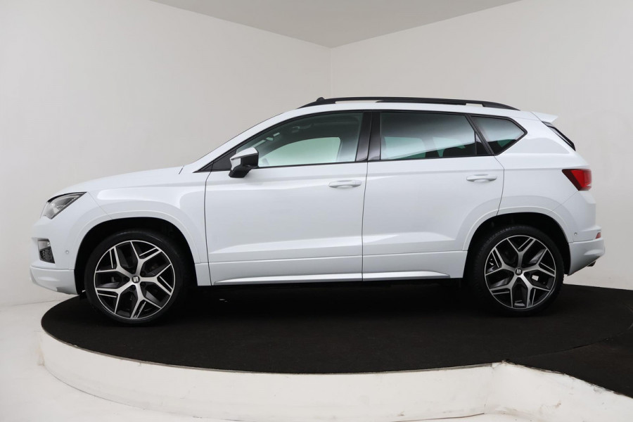 Seat Ateca 1.5 TSI FR Business Intense (PANORAMADAK, ACHTERUITRIJCAMERA, NAVIGATIE, PARKEERSENSOREN, GOED ONDERHOUDEN)