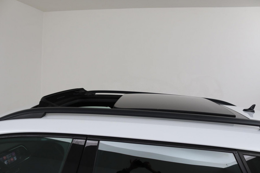 Seat Ateca 1.5 TSI FR Business Intense (PANORAMADAK, ACHTERUITRIJCAMERA, NAVIGATIE, PARKEERSENSOREN, GOED ONDERHOUDEN)