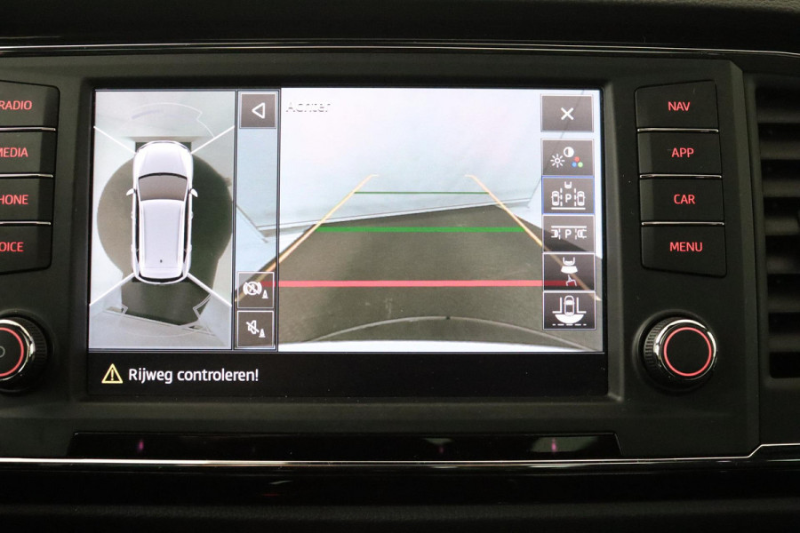 Seat Ateca 1.5 TSI FR Business Intense (PANORAMADAK, ACHTERUITRIJCAMERA, NAVIGATIE, PARKEERSENSOREN, GOED ONDERHOUDEN)