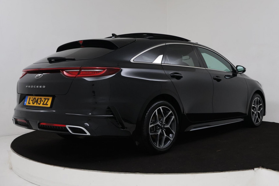 Kia ProCeed 1.5 T-GDI GT-Line (PANORAMADAK, ACHTERUITRIJCAMERA, NAVIGATIE, AUTOMAAT, STOEL/STUUR VERWARMING, NL-AUTO)