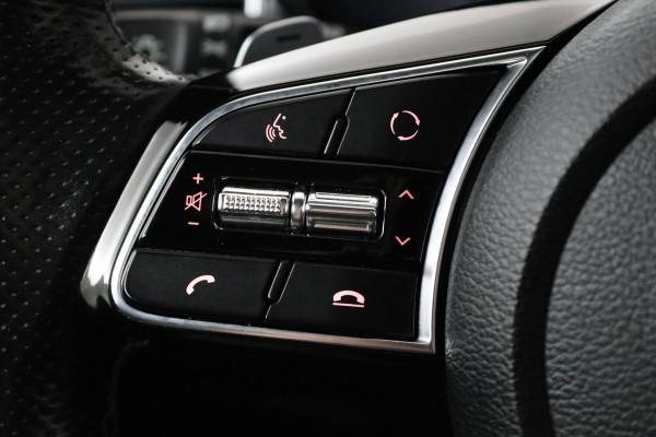 Kia ProCeed 1.5 T-GDI GT-Line (PANORAMADAK, ACHTERUITRIJCAMERA, NAVIGATIE, AUTOMAAT, STOEL/STUUR VERWARMING, NL-AUTO)