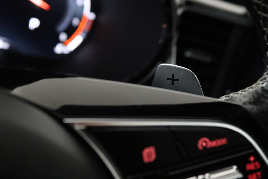 Kia ProCeed 1.5 T-GDI GT-Line (PANORAMADAK, ACHTERUITRIJCAMERA, NAVIGATIE, AUTOMAAT, STOEL/STUUR VERWARMING, NL-AUTO)