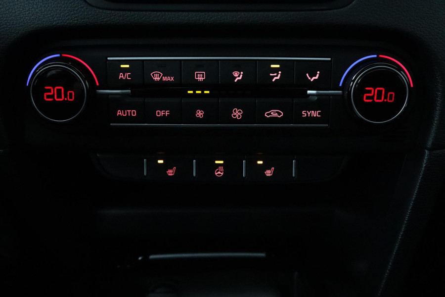 Kia ProCeed 1.5 T-GDI GT-Line (PANORAMADAK, ACHTERUITRIJCAMERA, NAVIGATIE, AUTOMAAT, STOEL/STUUR VERWARMING, NL-AUTO)