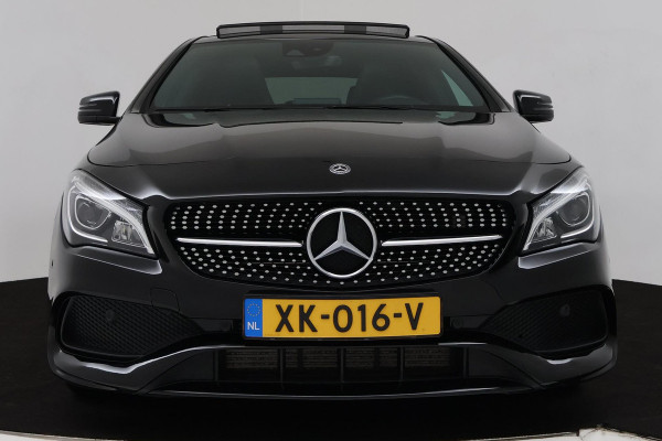Mercedes-Benz CLA-Klasse 180 Business Solution AMG (PANORAMADAK, STOELVERWARMING, PARKEERSENSOREN, AUTOMAAT, CAMERA)