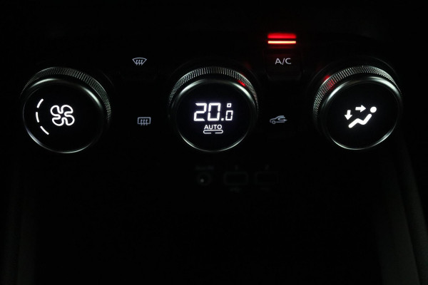 Renault Clio 1.0 TCe Intens (PARKEERSENSOREN, LANE-ASSIST, CRUISE CONTROL, BLUETOOTH, GOED ONDERHOUDEN)