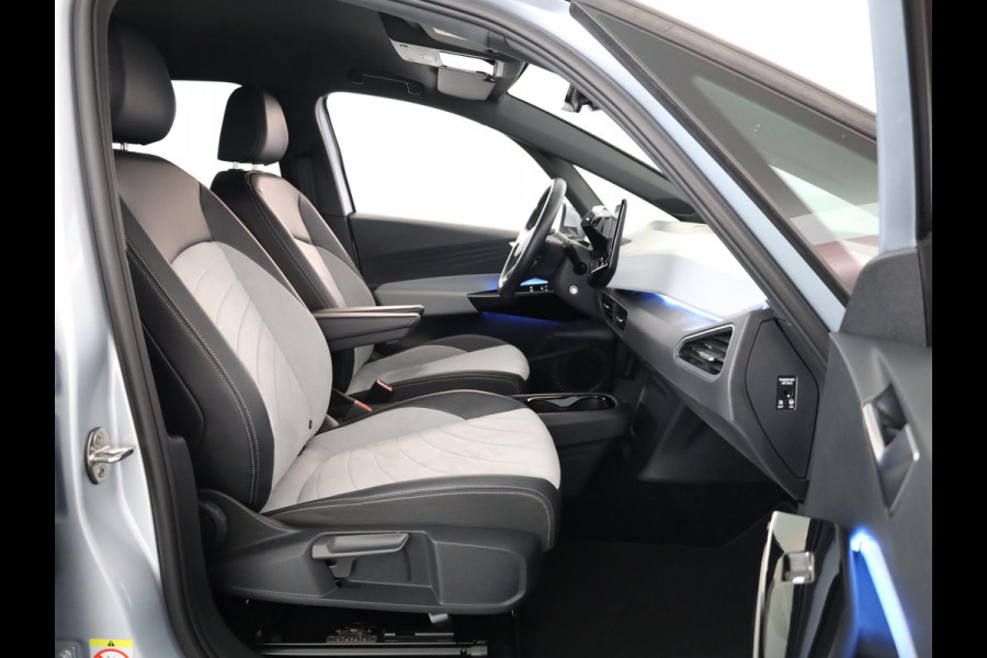 Volkswagen ID.3 Pro Edition 58 kWh 204 pk | Navigatie | Parkeersensoren (Park assist) | Achteruitrijcamera | Adaptieve cruise control | Stoelverwarming |