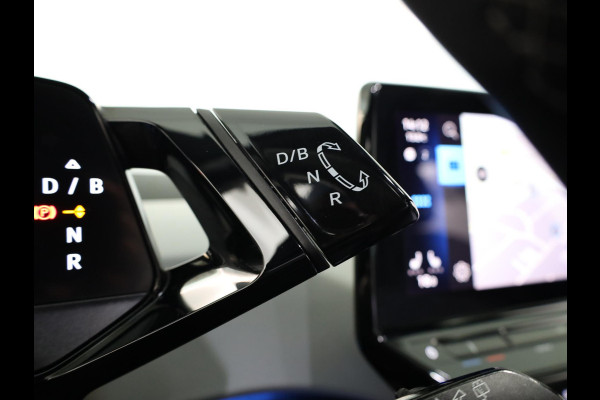 Volkswagen ID.3 Pro Edition 58 kWh 204 pk | Navigatie | Parkeersensoren (Park assist) | Achteruitrijcamera | Adaptieve cruise control | Stoelverwarming |