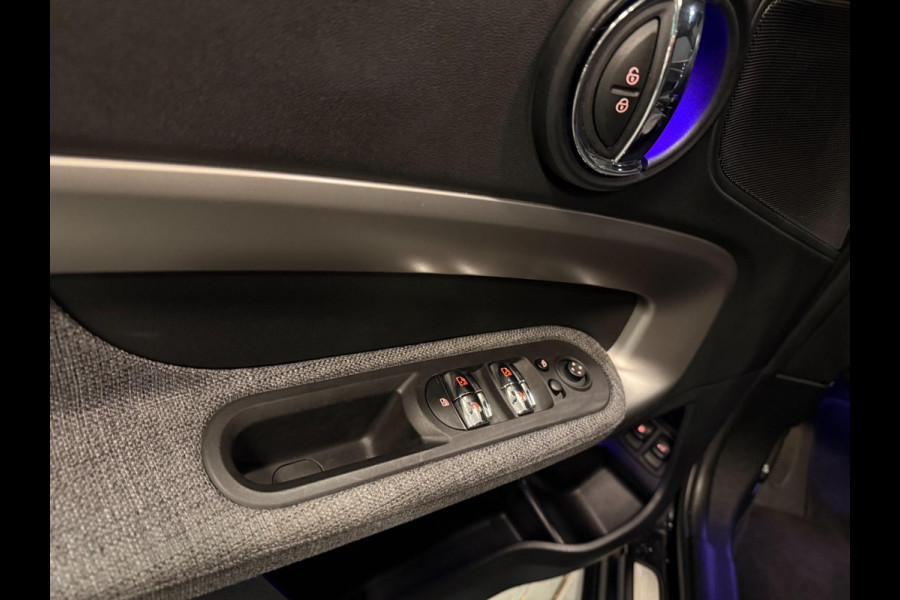 MINI Countryman 2.0 Cooper S E ALL4 BLACK-LINE 19''PANO/H-UP/H-KARDON/DAB/CARPLAY///