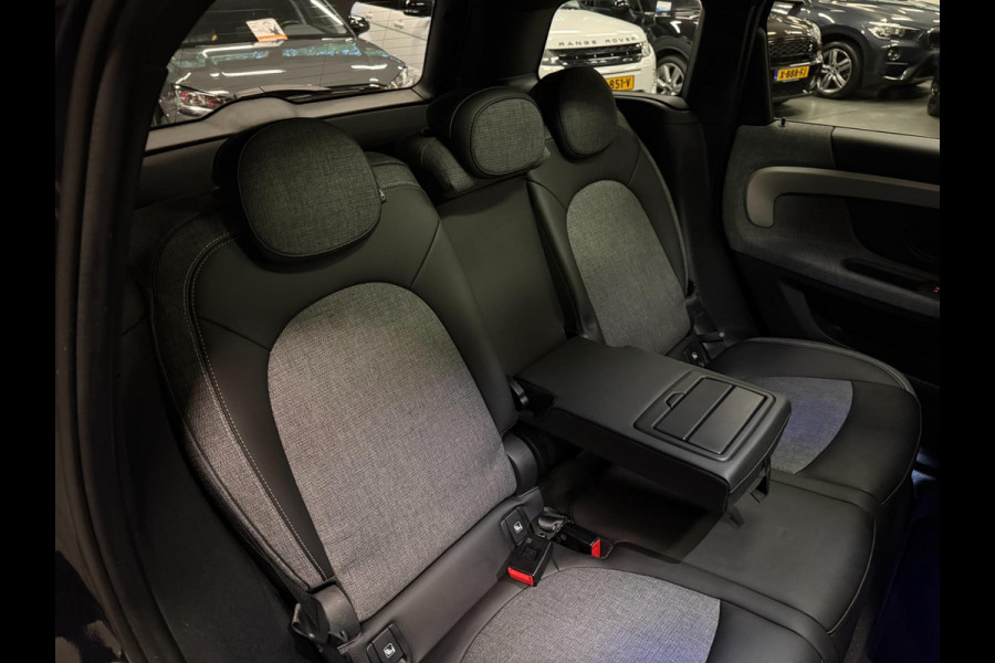 MINI Countryman 2.0 Cooper S E ALL4 BLACK-LINE 19''PANO/H-UP/H-KARDON/DAB/CARPLAY///
