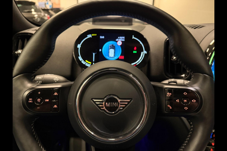 MINI Countryman 2.0 Cooper S E ALL4 BLACK-LINE 19''PANO/H-UP/H-KARDON/DAB/CARPLAY///