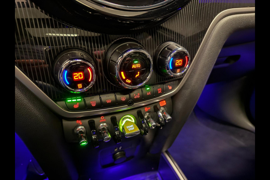MINI Countryman 2.0 Cooper S E ALL4 BLACK-LINE 19''PANO/H-UP/H-KARDON/DAB/CARPLAY///