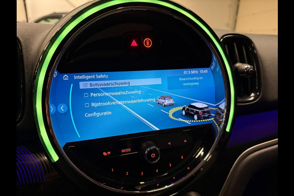 MINI Countryman 2.0 Cooper S E ALL4 BLACK-LINE 19''PANO/H-UP/H-KARDON/DAB/CARPLAY///