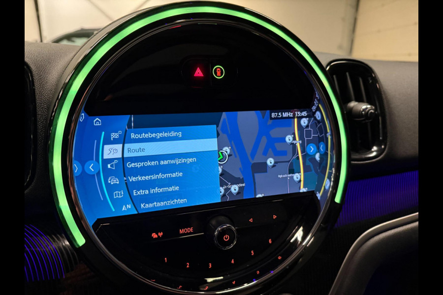 MINI Countryman 2.0 Cooper S E ALL4 BLACK-LINE 19''PANO/H-UP/H-KARDON/DAB/CARPLAY///