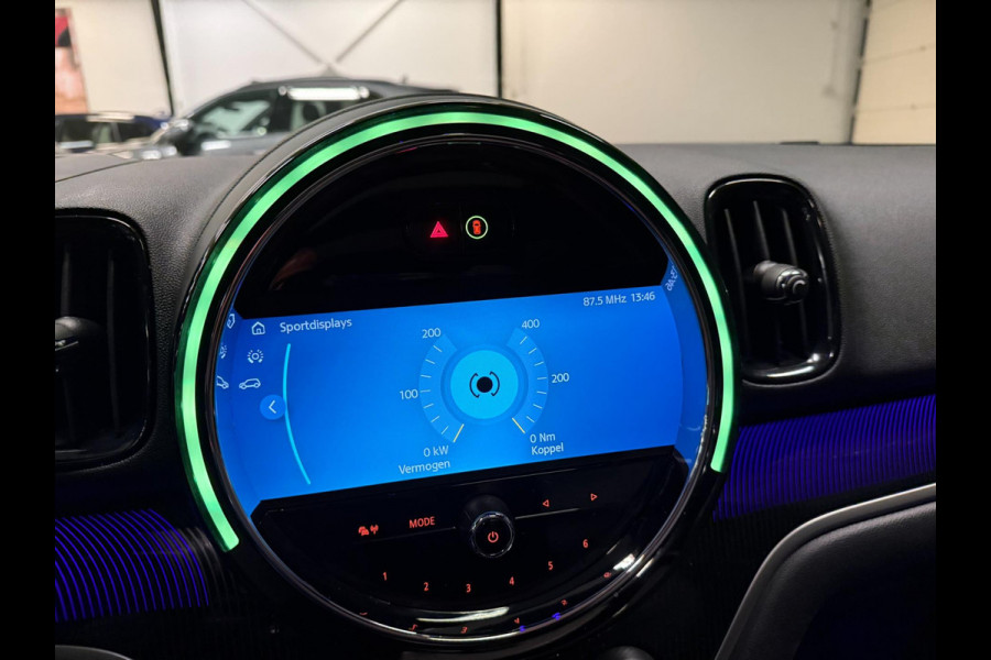MINI Countryman 2.0 Cooper S E ALL4 BLACK-LINE 19''PANO/H-UP/H-KARDON/DAB/CARPLAY///