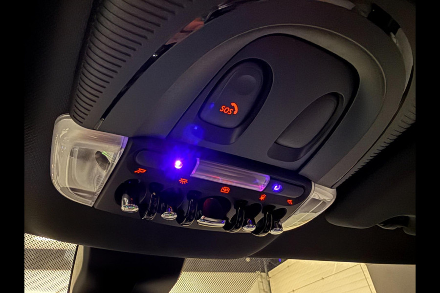 MINI Countryman 2.0 Cooper S E ALL4 BLACK-LINE 19''PANO/H-UP/H-KARDON/DAB/CARPLAY///