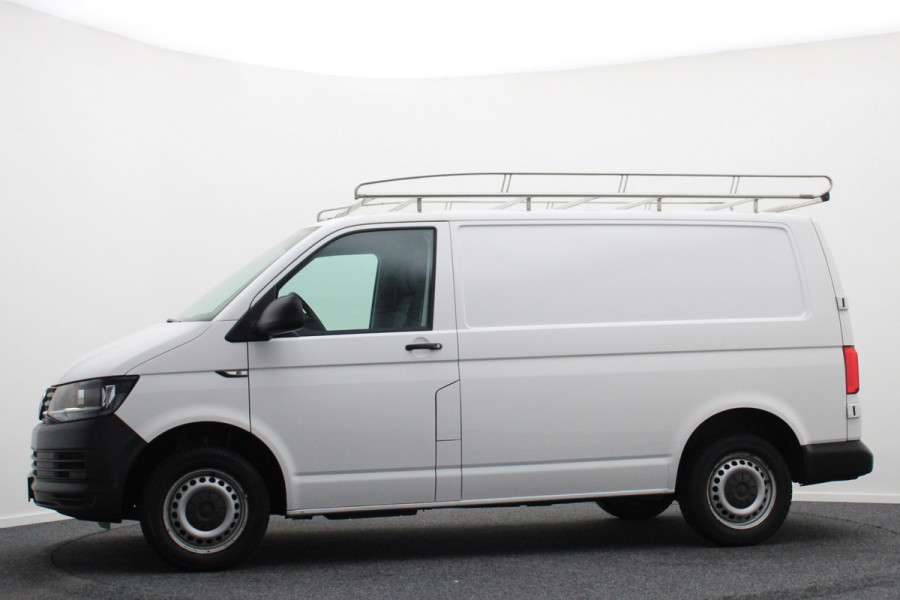 Volkswagen Transporter 2.0 TDI L1H1 Economy 3-Zits, Airco, Cruise, Bluetooth, Elektrisch Pakket, Imperiaal, Trekhaak